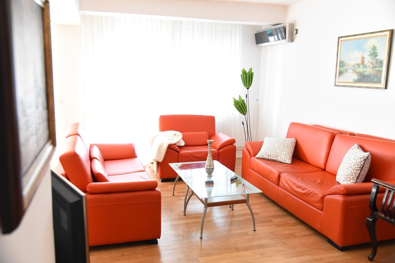3 Bedroom Home With Parking Garage In The Heart Of Skopje Luaran gambar
