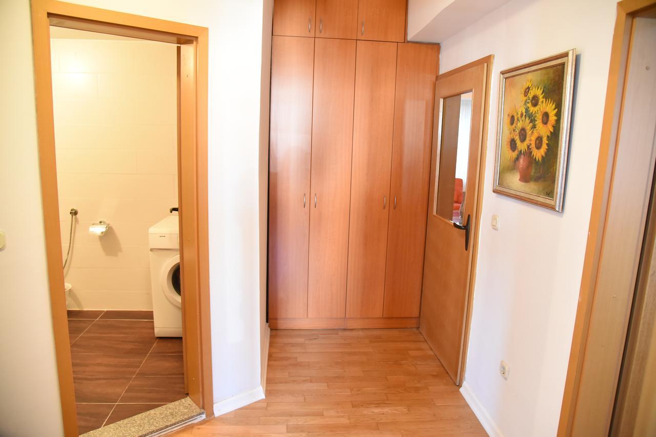 3 Bedroom Home With Parking Garage In The Heart Of Skopje Luaran gambar