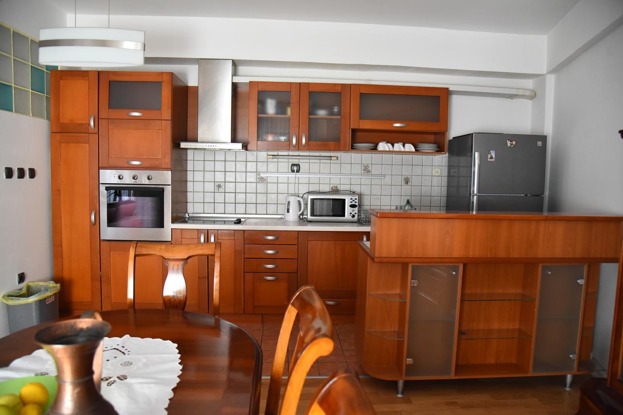 3 Bedroom Home With Parking Garage In The Heart Of Skopje Luaran gambar